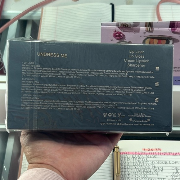 KAB Comsetics: Lip Kit (Undress Me) - Picture 4 of 5